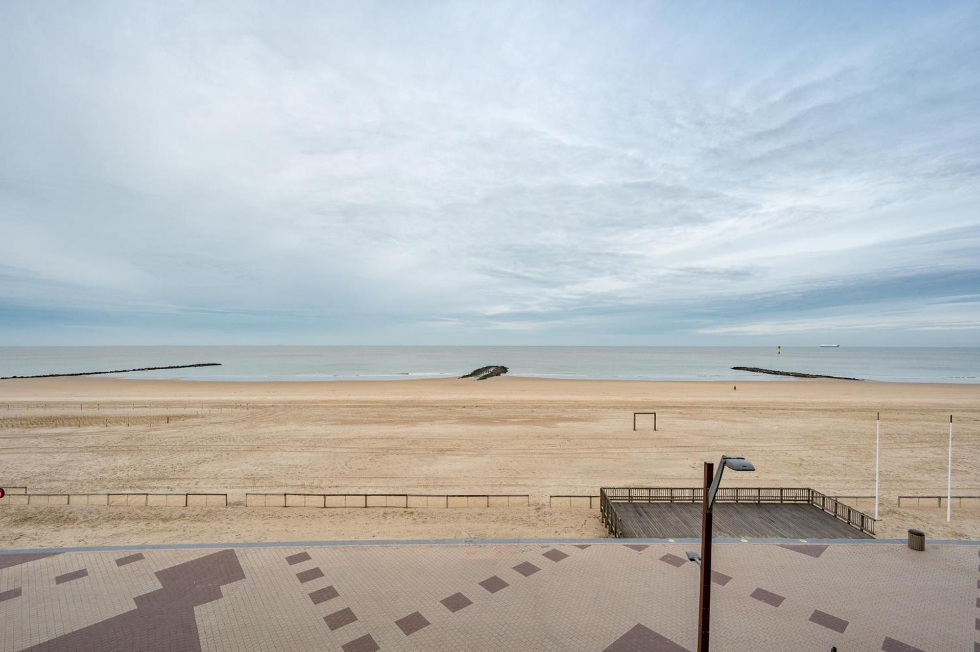 Appartementen 3 En-Of 4 Op De Zeedijk In Knokke Van Logie Marie 크노케-하이스트 외부 사진