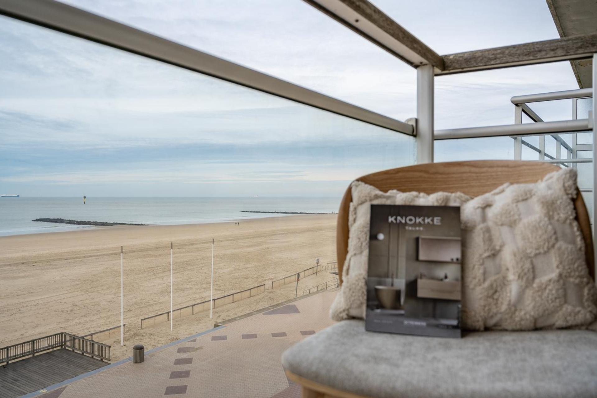 Appartementen Op De Zeedijk In Knokke Op De 3E En 4E Verdieping Van Logie Marie 외부 사진