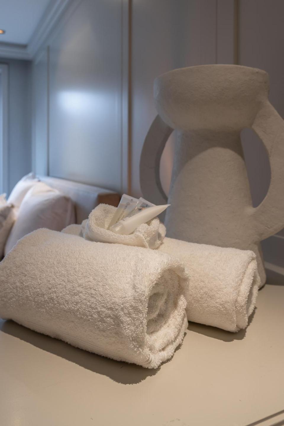 Appartementen Op De Zeedijk In Knokke Op De 3E En 4E Verdieping Van Logie Marie 외부 사진